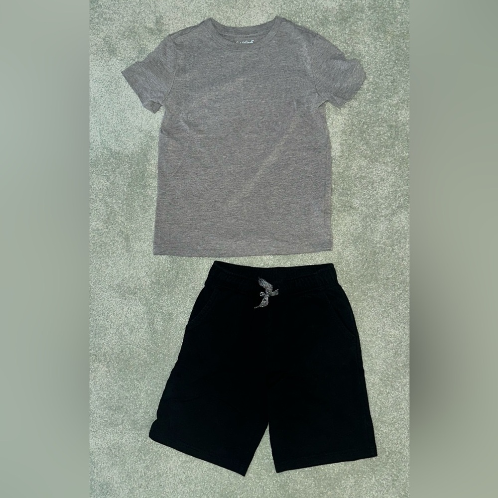 Cat & Jack Gray Tee and Black Joggers Set